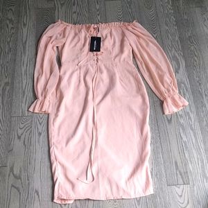 Beautiful dress by Pretty little things 😍